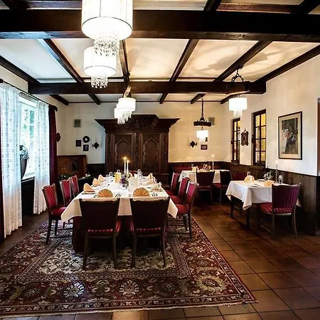 Parkhotel An Der Freilichtbuehne 3*