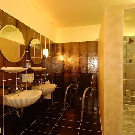 호텔 Parkhotel An Der Freilichtbuehne