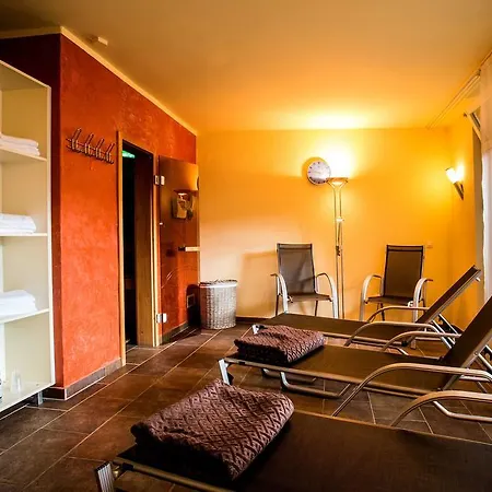 호텔 Parkhotel An Der Freilichtbuehne 3*