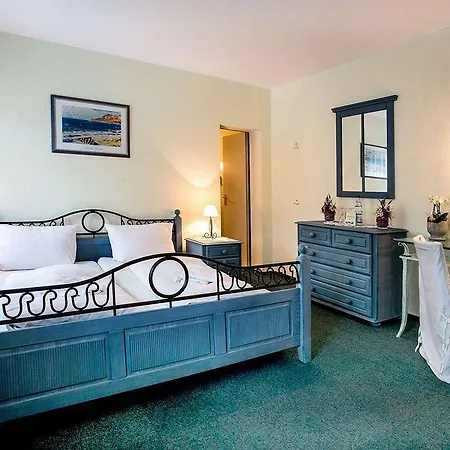 Parkhotel An Der Freilichtbuehne 호텔