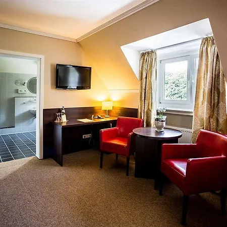 Parkhotel An Der Freilichtbuehne 3*