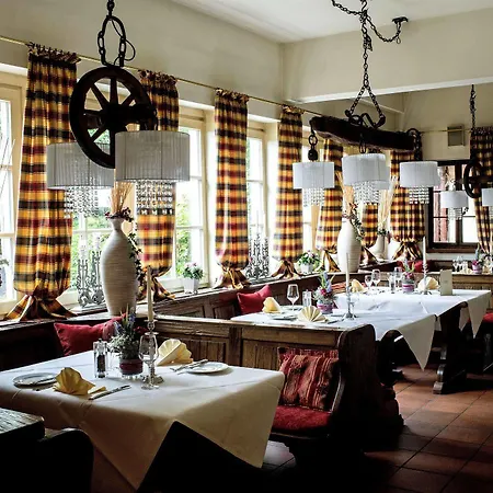 Parkhotel An Der Freilichtbuehne 호텔 메펜