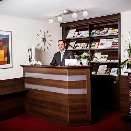 호텔 Parkhotel An Der Freilichtbuehne 메펜